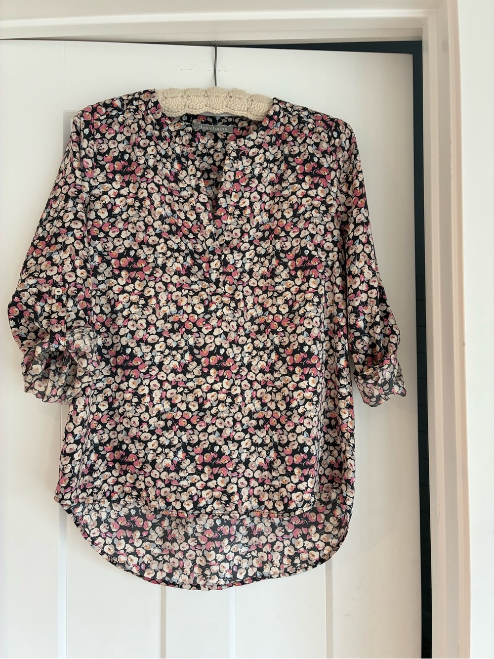 Floral V-Neck Blouse in Black and Pink
